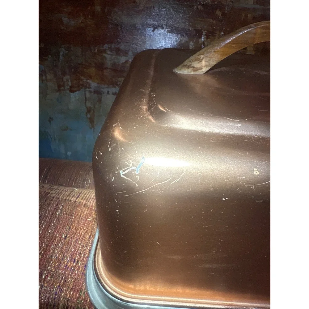 Vintage Mirro Copper Tone Aluminum Square Cake Carrier Wood Handle 2008 CM USA